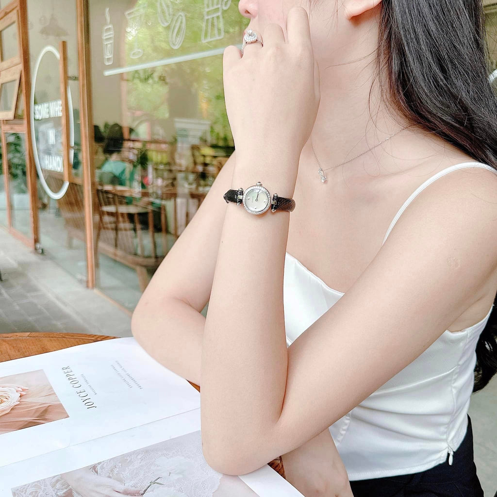 Gucci Diamantissima Diamonds Mother of Pearl Dial Black Leather Strap Watch For Women - YA141511