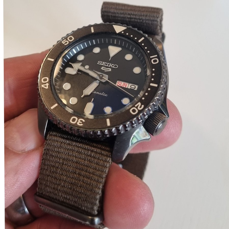 Seiko 5 Sport Automatic Black Dial Green Nylon Strap Watch For Men - SRPD65K4