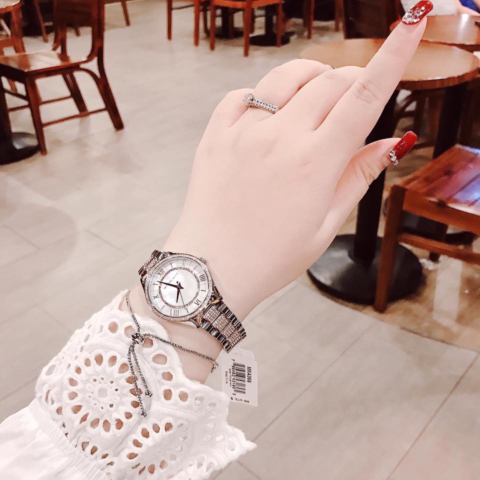 Michael Kors Lauryn Quartz Mother of Pearl White Dial Two Tone Steel Strap Watch For Women - MK4366