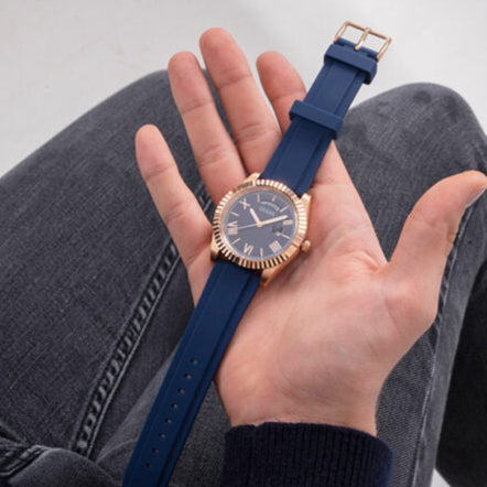 Guess Connoisseur Blue Dial Blue Silicone Strap Watch For Men - GW0335G2