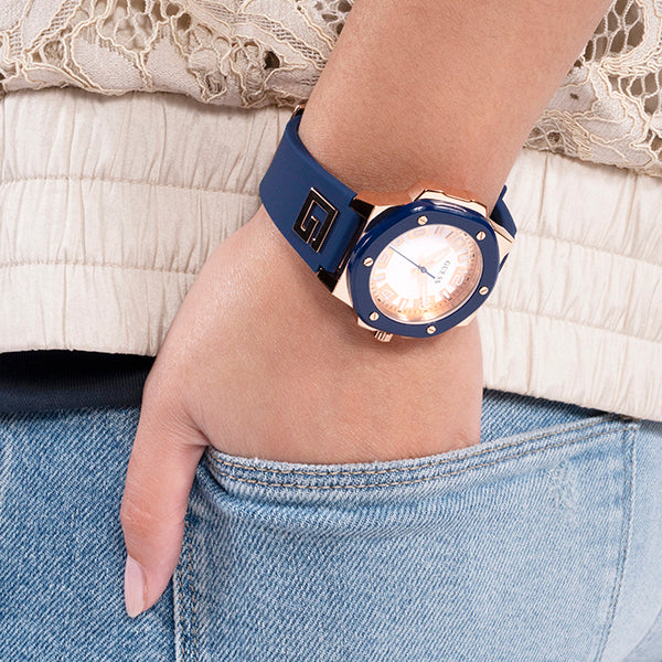 Guess Athena White Dial White Dial Blue Rubber Strap Watch For Women - GW0030L5