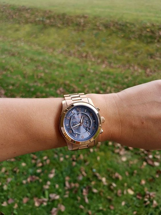 Michael Kors Runway Stop Hunger Quartz Blue Dial Rose Gold Steel Strap Watch For Men - MK8358