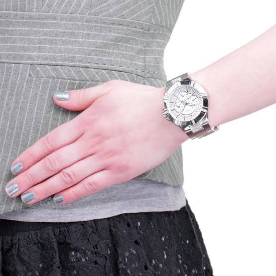 Guess Vista Diamonds Silver Dial Silver Steel Strap Watch for Women - W12080L1