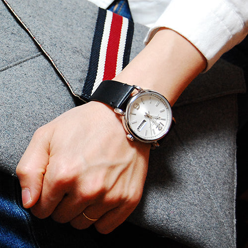 Marc Jacobs Fergus White Dial Black Leather Strap Watch for Men - MBM5076