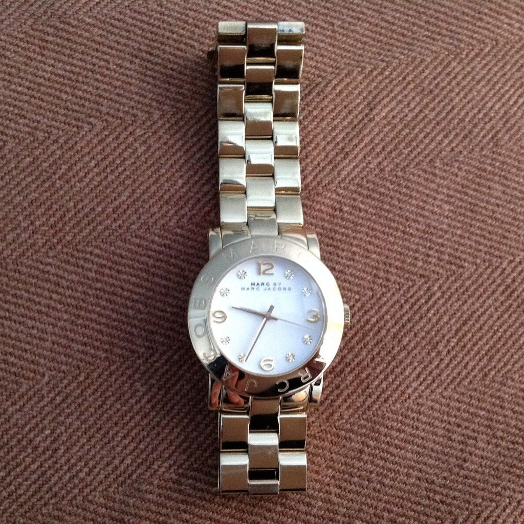 Marc Jacobs Henry Silver Dial Silver Steel Strap Watch for Women - MBM3276