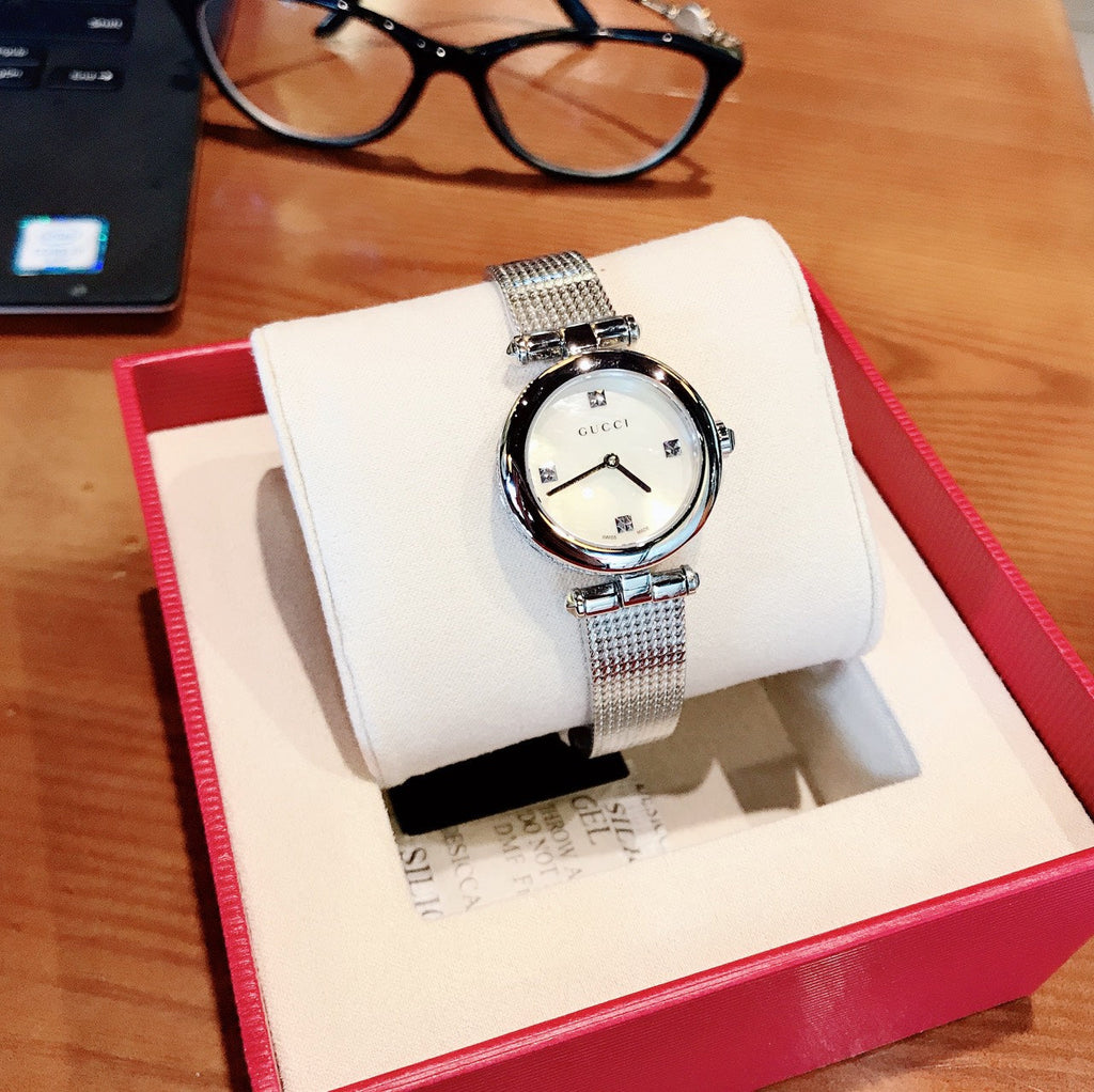 Gucci Diamantissima Quartz Diamonds Mother of Pearl Dial Silver Mesh Bracelet Watch for Women - YA141504